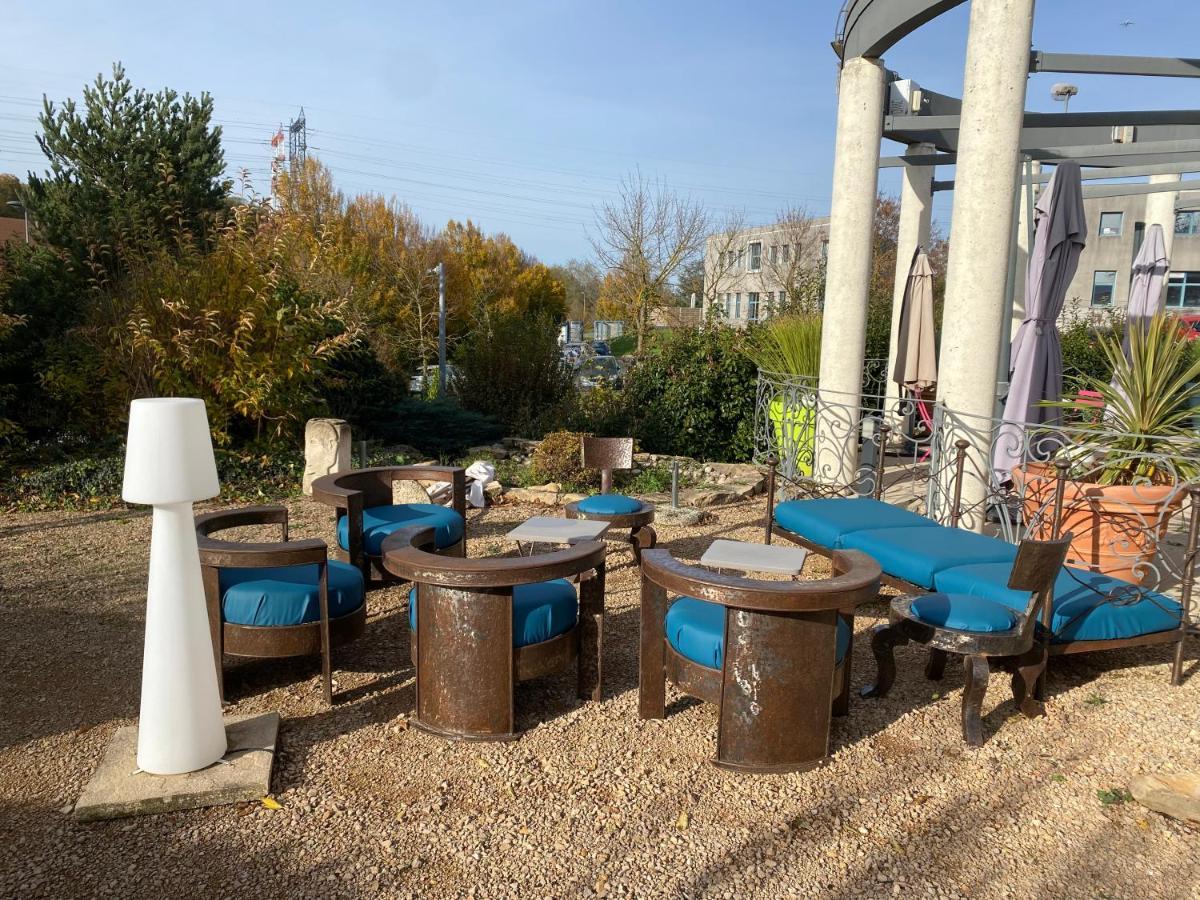La Roseliere Hotel Сен-Кентен-Фалавие Екстериор снимка